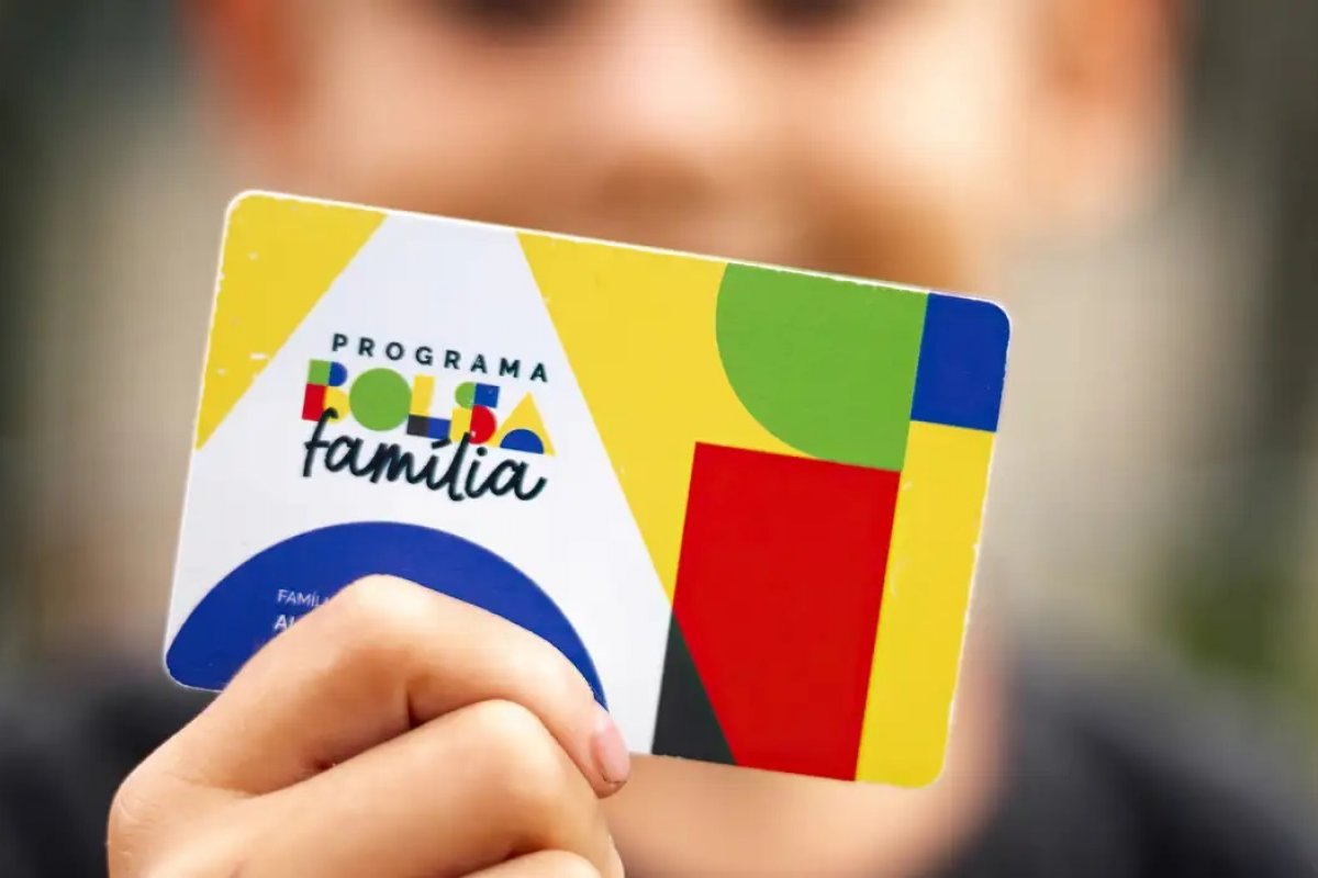 Governo vai pagar Bolsa Família para mais 21,6 mil famílias do RS nesta quarta (29)