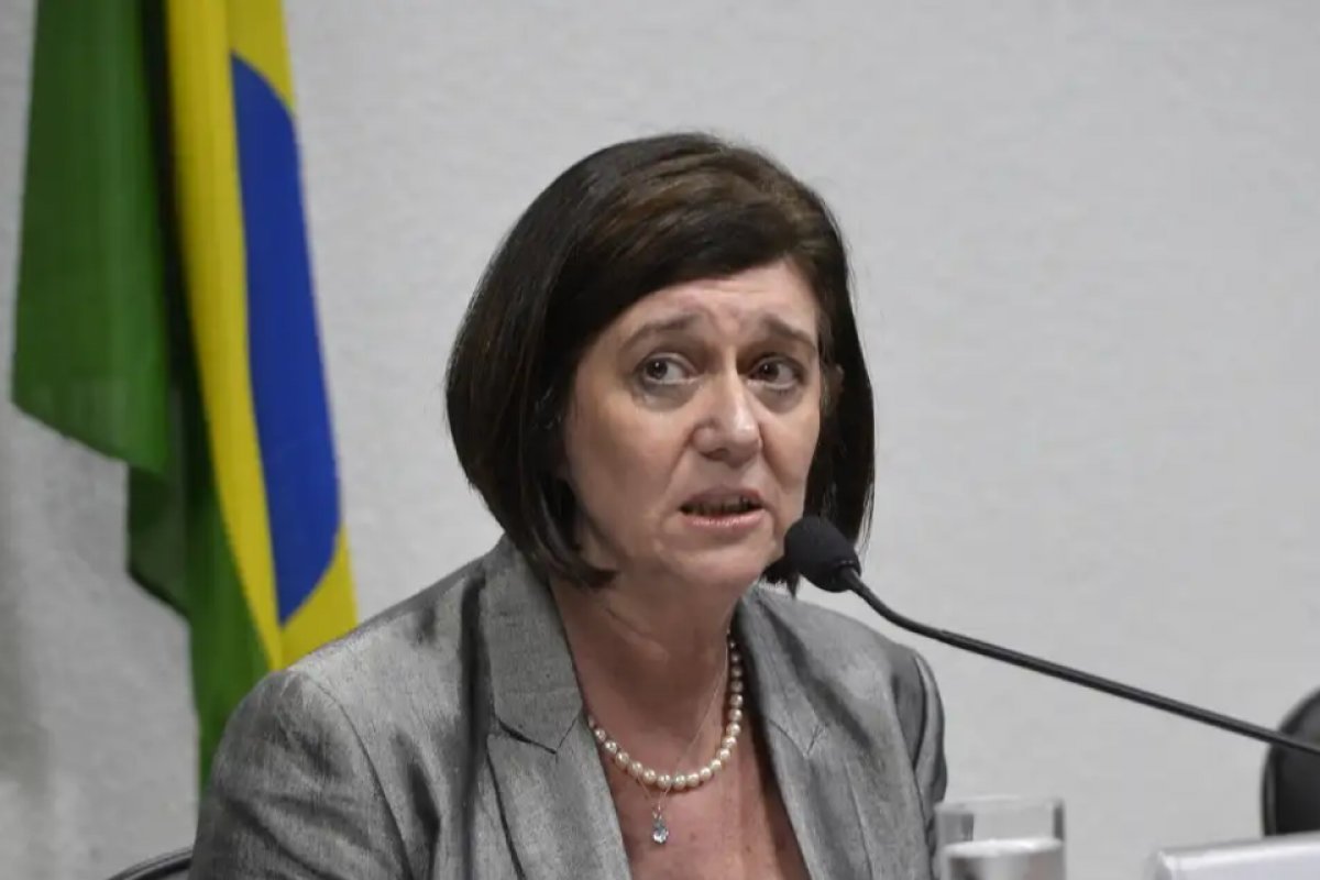 Petrobras tem que acelerar exploração de petróleo, diz nova presidente