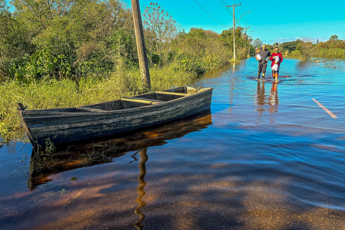 Rio Grande do Sul confirma quinta morte por leptospirose em meio a enchentes
