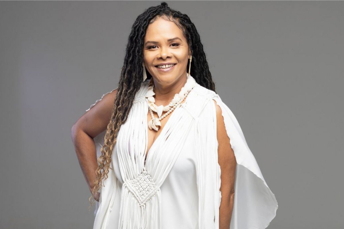 Márcia Short faz show gratuito em homenagem à Ângela Maria nesta sexta-feira (31)