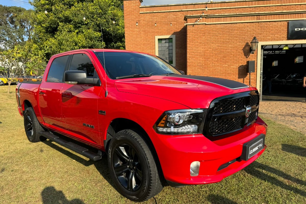 RAM lança Classic R/T com 100 unidades de despedida com motor V8