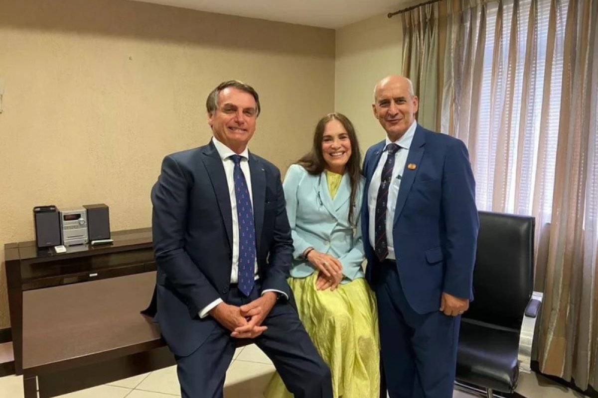 Globo emite nota após Regina Duarte ser cotada para comandar a Secretaria Especial da Cultura