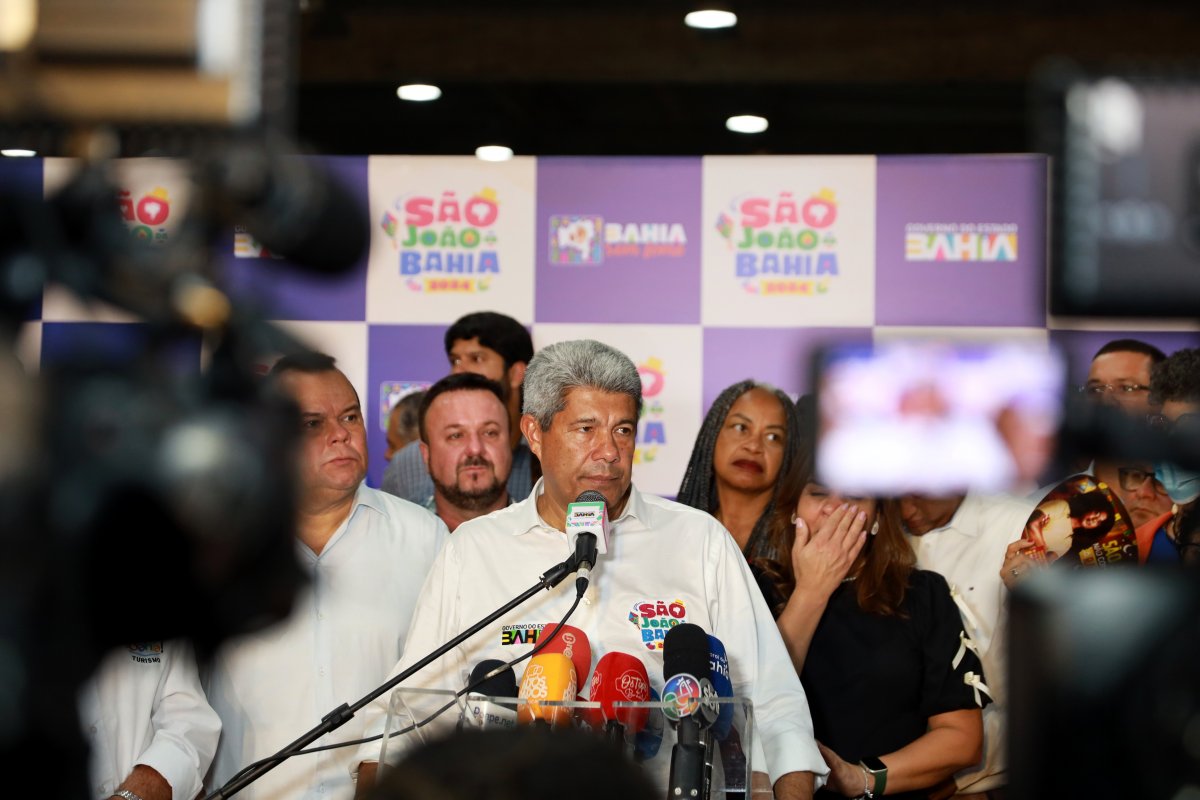 Após aprovar aumento na AL-BA, salário de Jerônimo Rodrigues vai à R$ 37 mil