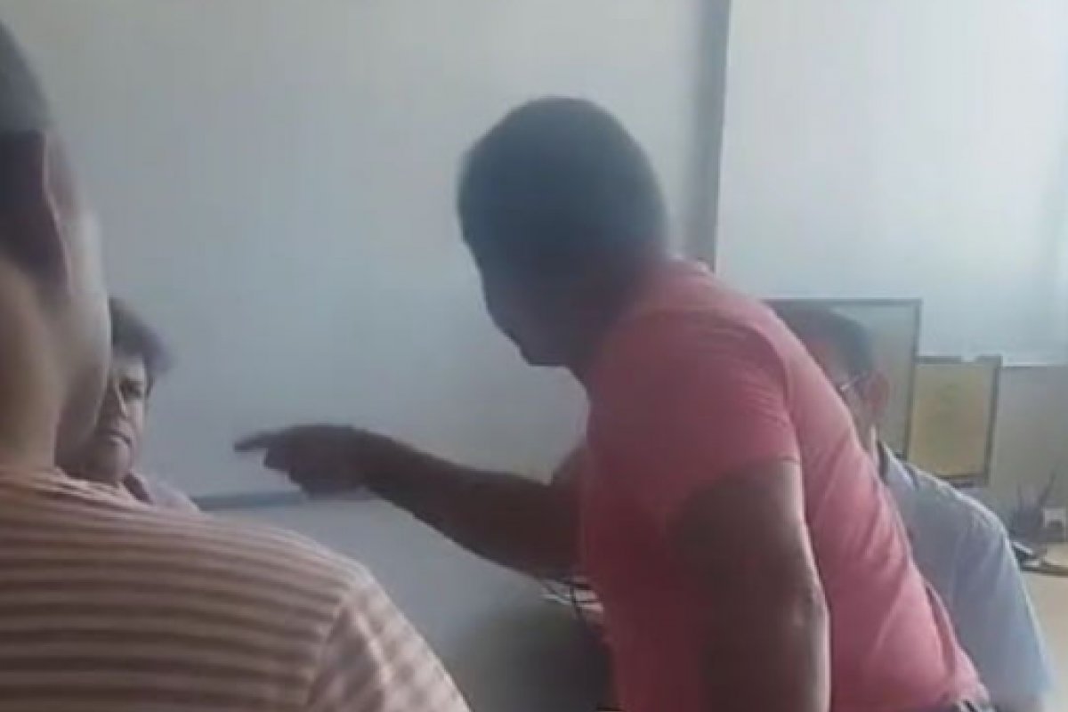 Vídeo: Sem-terra ameaça servidor federal: ‘Encho de bala’