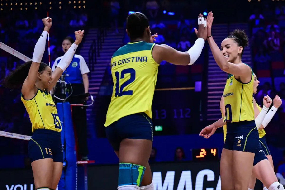 Liga das Nações feminina: Brasil vence oitavo jogo e bate recorde