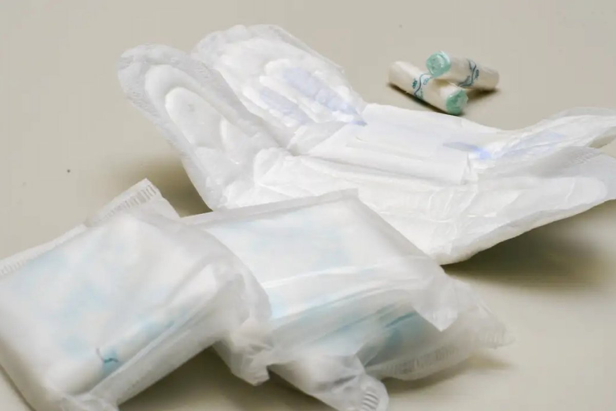 19% das mulheres que menstruam não têm dinheiro para comprar absorventes no Brasil, revela Unicef