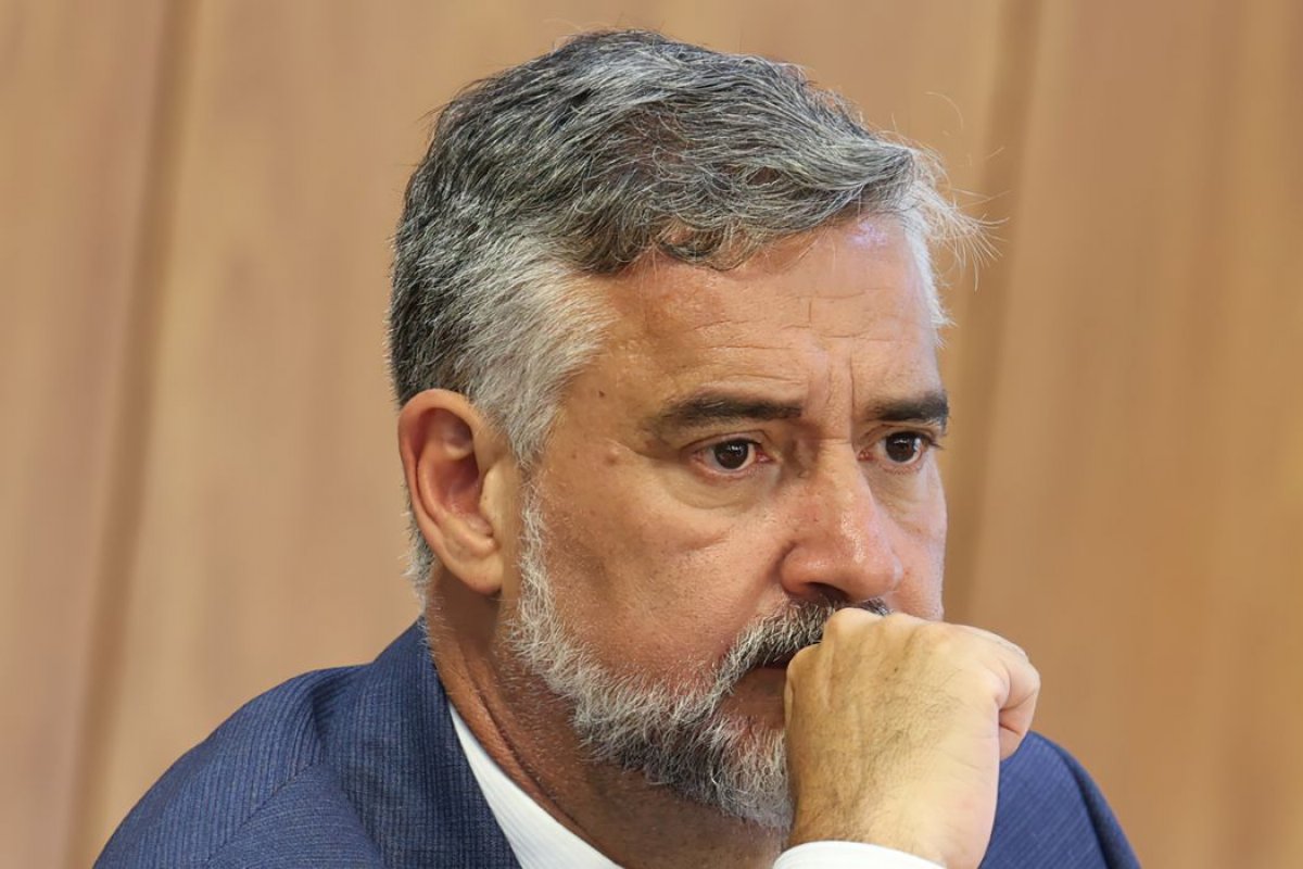 Governo estuda alternativas para apoiar empresas gaúchas após catástrofe climática