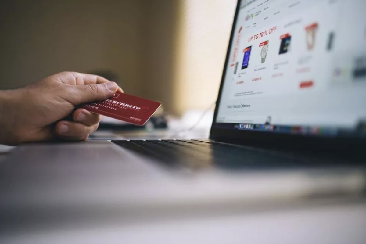 Proposta que retoma imposto de compras internacionais de até US$ 50 será votada no Senado nesta terça-feira (4)