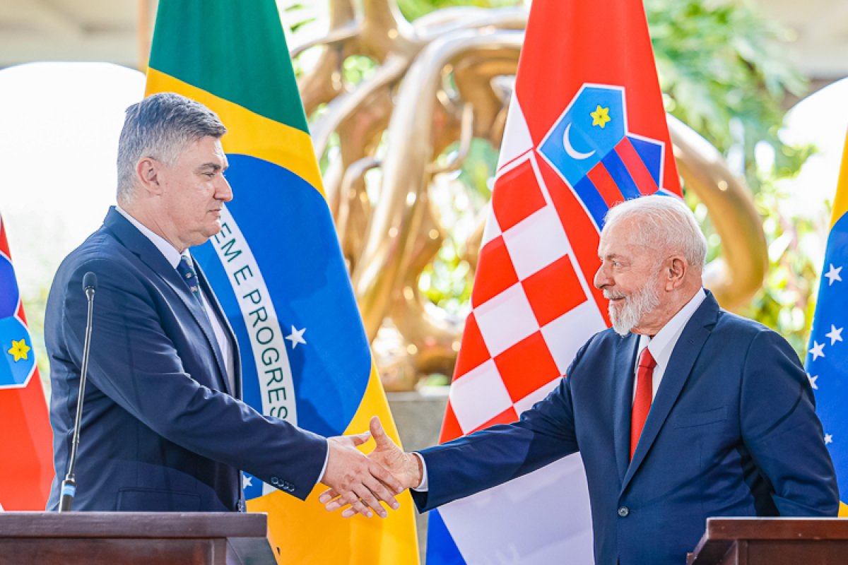 “Nossas regiões estão ameaçadas pelo extremismo”, afirma Lula durante visita do presidente da Croácia