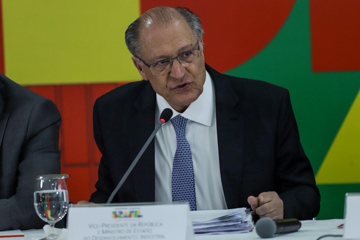 Alckmin nega que vá finalizar entrada do Brasil em projeto chinês de infraestrutura