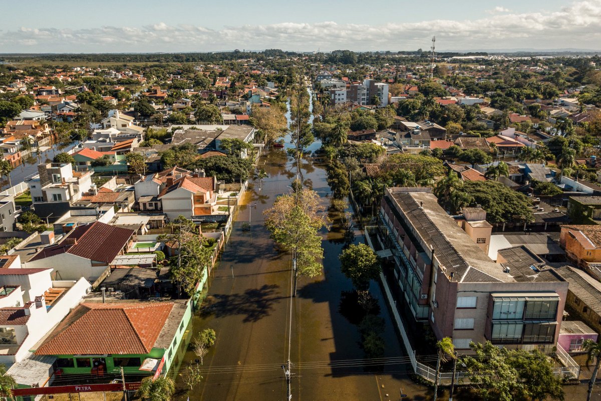 RS ainda tem 73 mil alunos fora da escola após chuvas