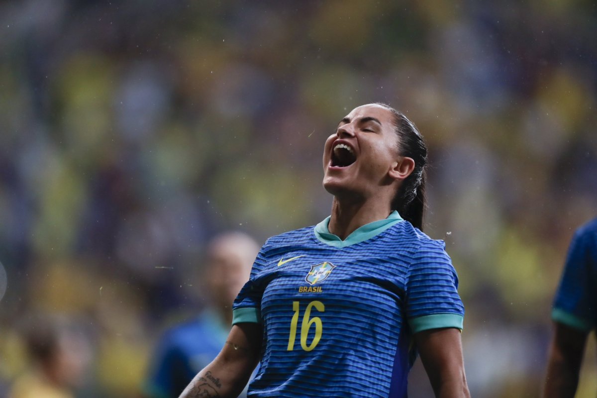 Brasil goleia Jamaica mais uma vez em amistoso na Fonte Nova