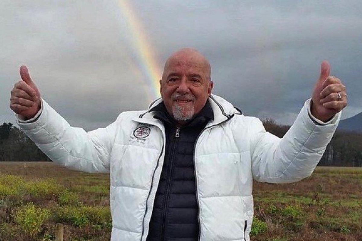 Confirmado: 'O Diário de um Mago', de Paulo Coelho, vai virar filme na Netflix!