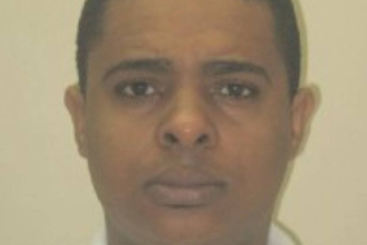 Homem que determinava extorsão contra comerciantes é localizado e morre em confronto