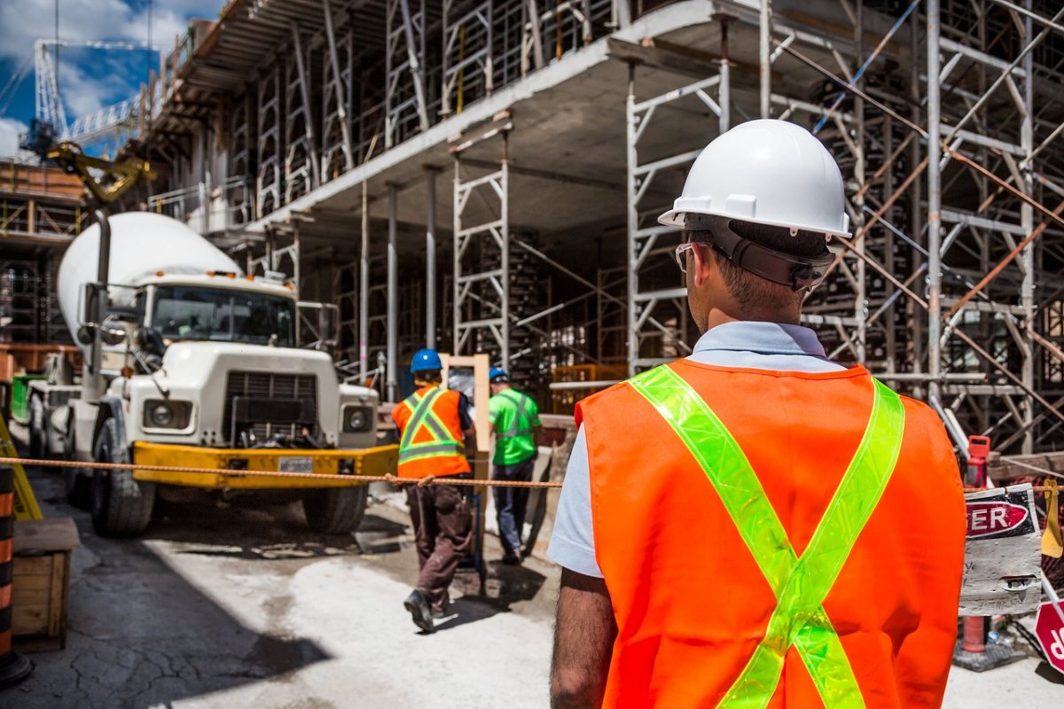 Sindicato dos Trabalhadores da Construção Pesada e Montagem Industrial da Bahia pode deflagrar greve em toda Bahia nesta sexta (7)