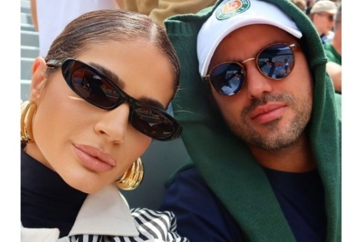 Thássia Naves vai a Roland Garros com o filho e marido pela primeira vez!