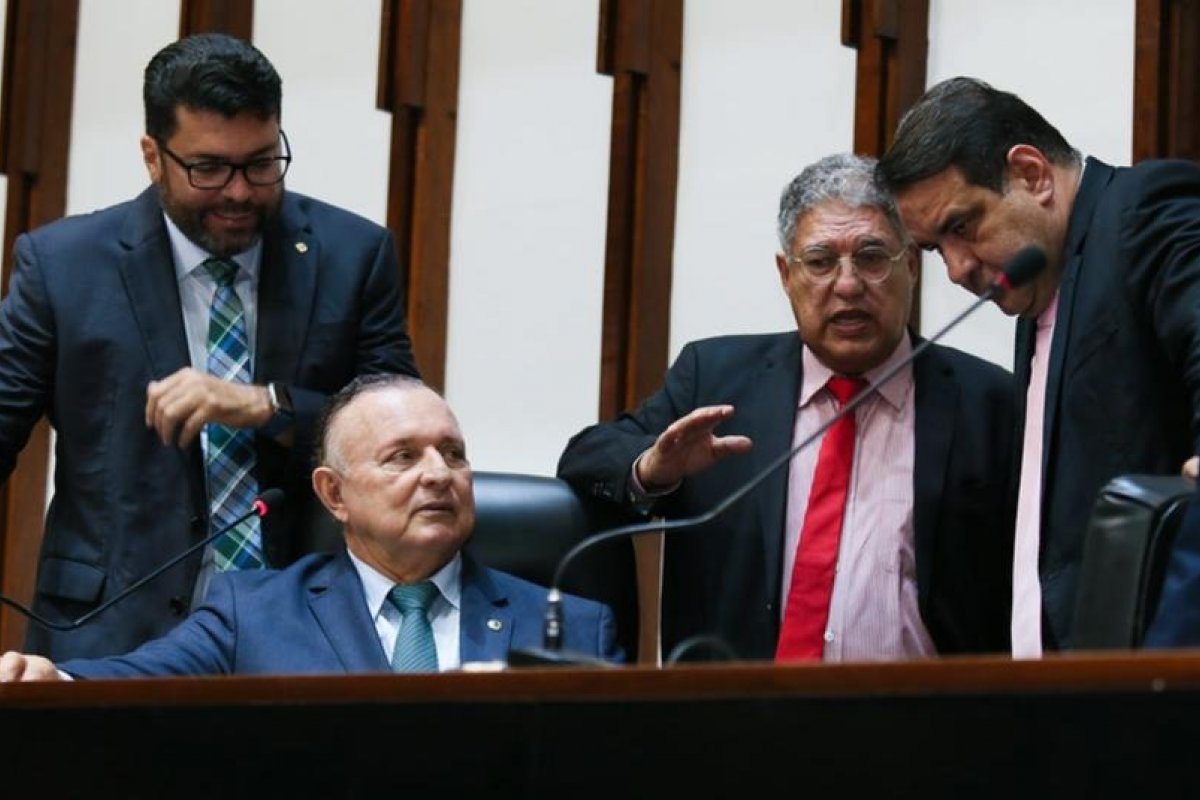 ALBA aprova projeto que define critérios de gratuidade para expedição de RG