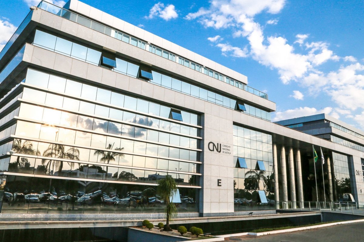 Juízes aumentam valores de diárias e salários tem acréscimos em mais de R$ 10 mil