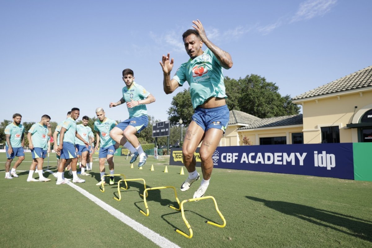 Em preparação para a Copa América, Brasil enfrenta o México neste sábado (8)