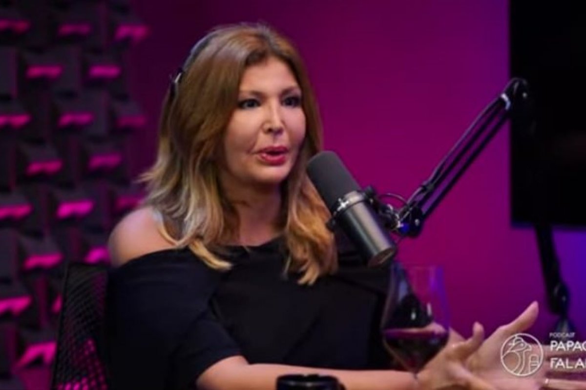 Roberta Close revela ter vivido romance com Erasmo Carlos!
