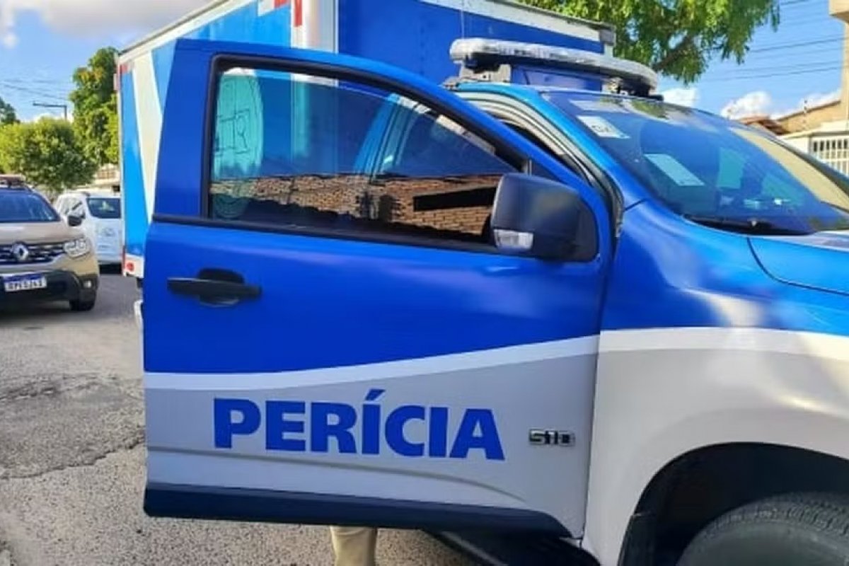 Homem encontrado morto dentro de casa na Bahia, tinha 53 anos e o suspeito do crime é seu amigo