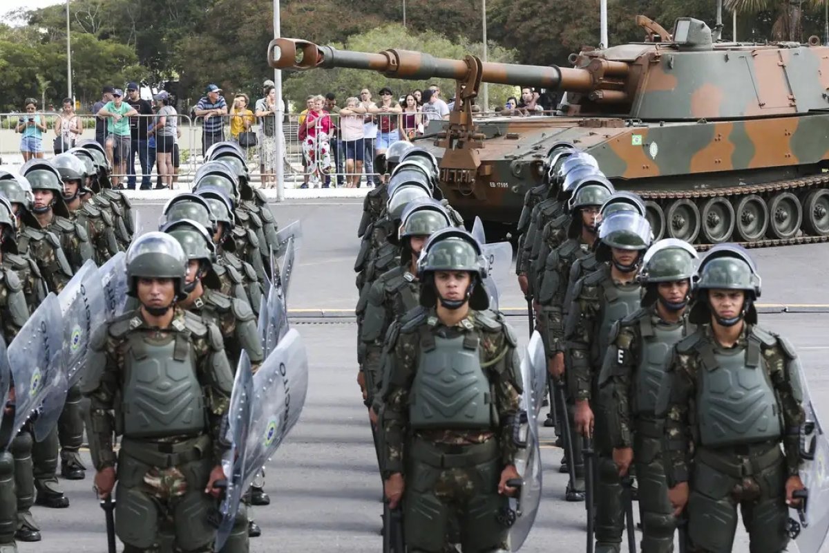 Exército gasta R$ 20 milhões por ano com pensão de 238 'mortos fictícios'