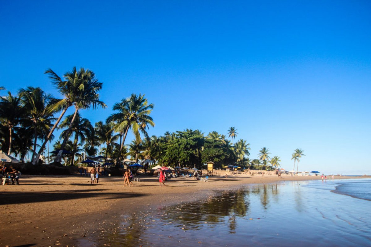 Subtenente do Exército desaparece após tomar banho de mar em Piatã