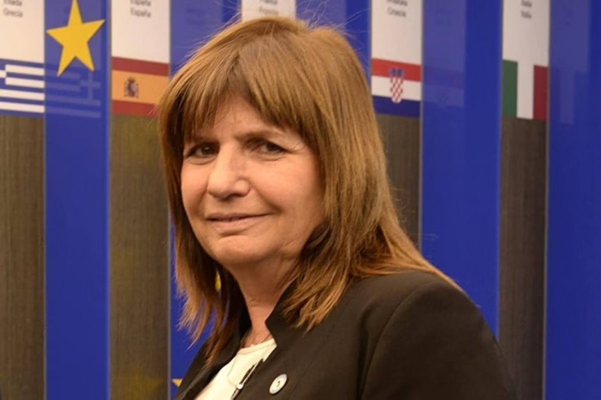 Ministra da Argentina diz não saber de fugitivos da 8/1