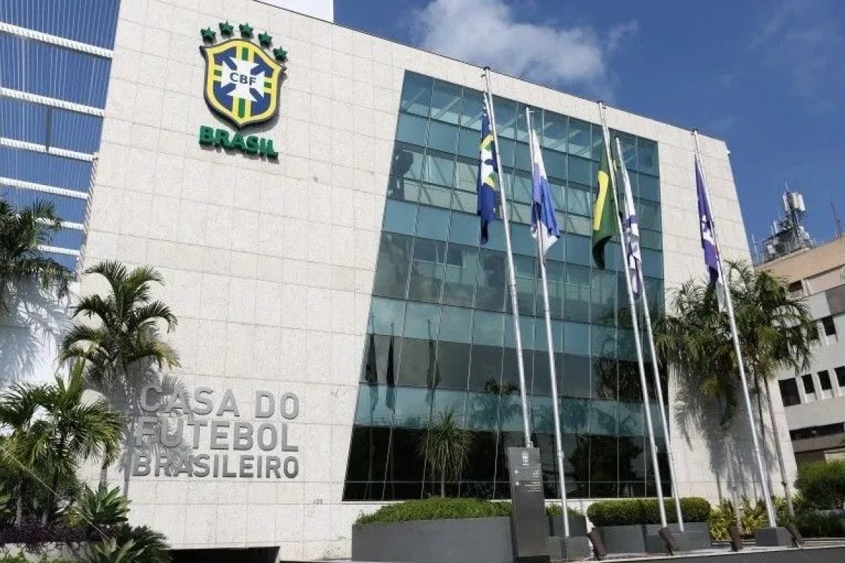 Sala do VAR foi montada no Senado pela CBF para explicar o funcionamento