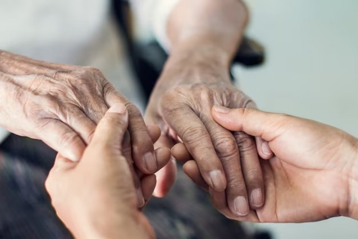 Denúncias de violência contra idosos registra média de 494 casos no Brasil