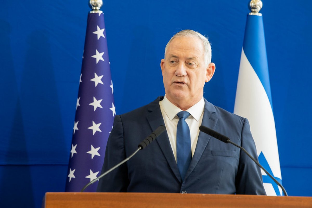 Ministro israelense renuncia e faz críticas a governo de emergência de Netanyahu