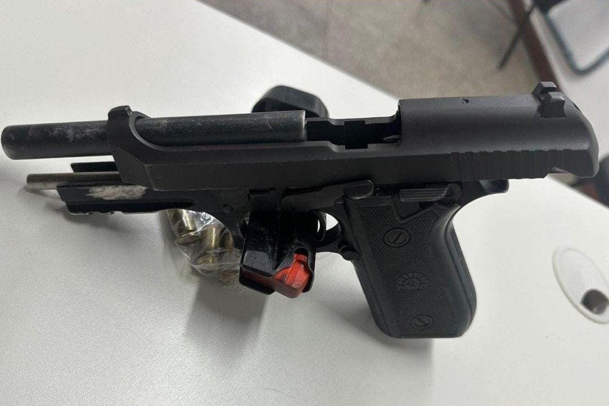 Homem é preso em flagrante com pistola no Centro Histórico de Salvador