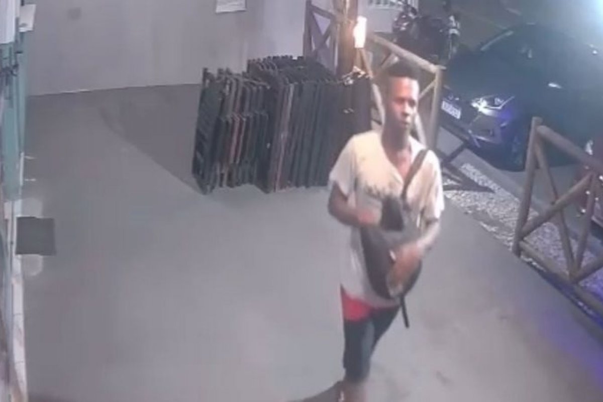 Vídeo: suspeito de assaltar restaurantes é preso em flagrante na capital baiana