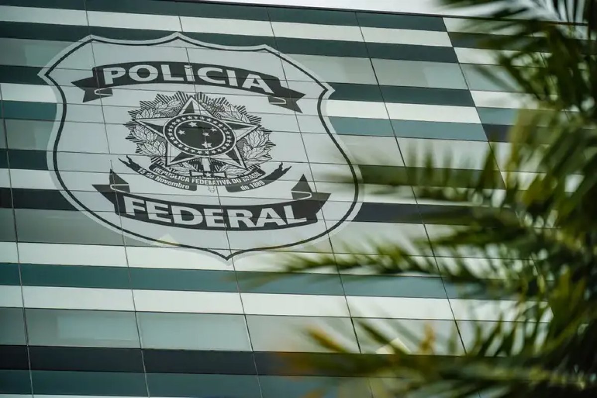 Polícia Federal faz operação contra desvios nos fundos partidários e eleitorais nas eleições