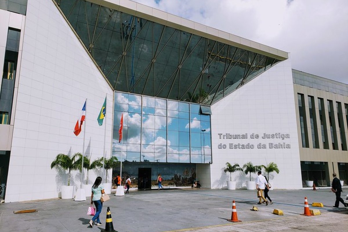 TJBA concede reajuste em aposentadoria de servidor público