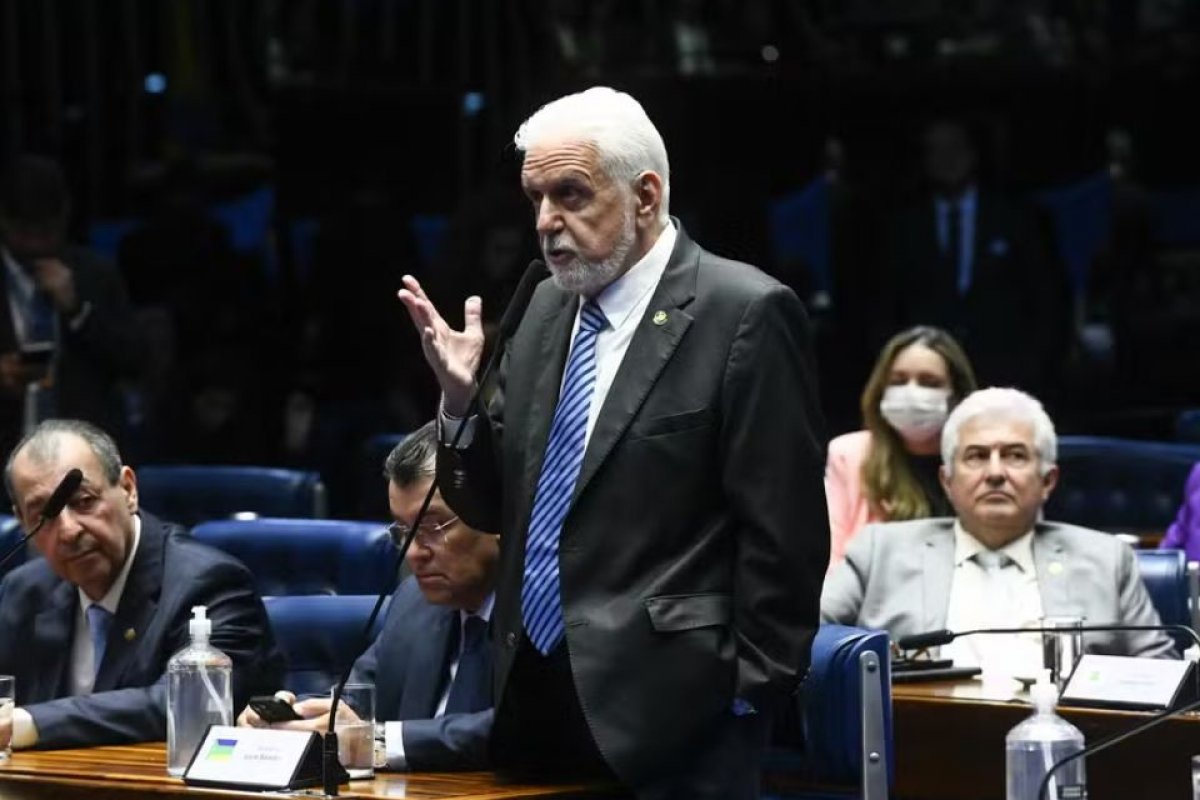 Senado deve fazer esforço concentrado para compensar desoneração, diz líder do governo