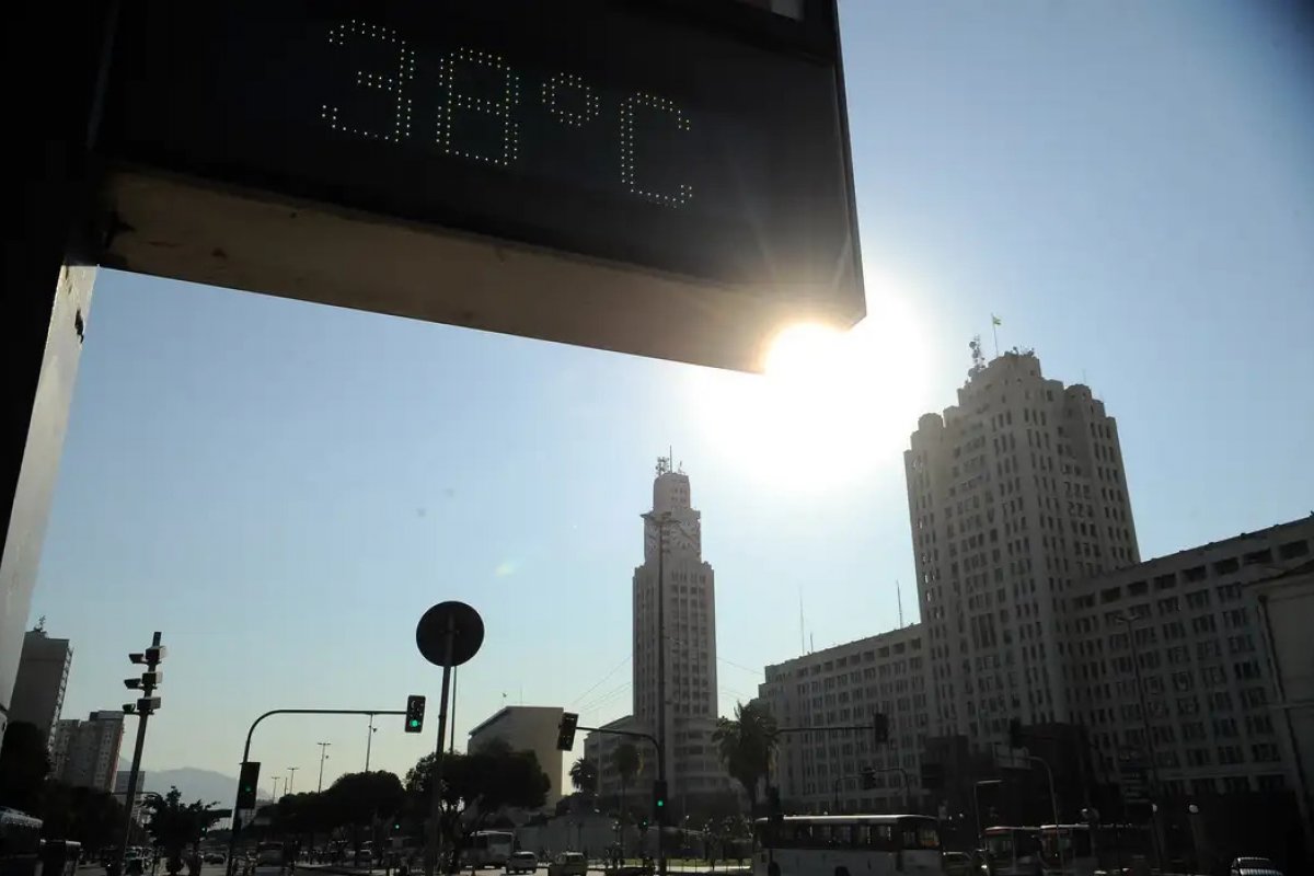Com temperaturas 5ºC acima da média, nova onda de calor afeta estados do centro-sul