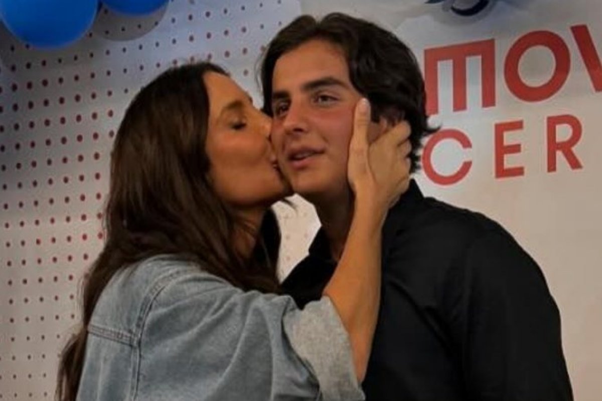 Ivete Sangalo comemora formatura do filho!