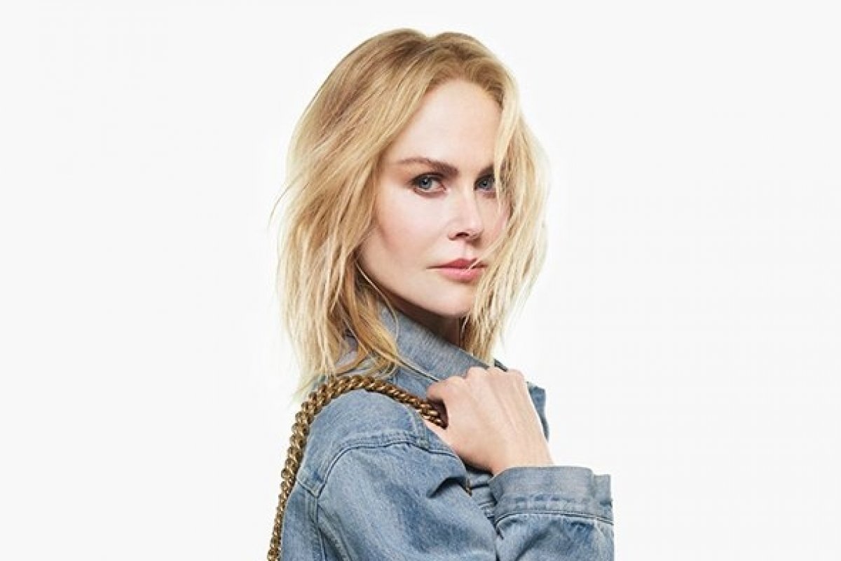 Nicole Kidman e Adut Akech estrelam campanha da Balenciaga!
