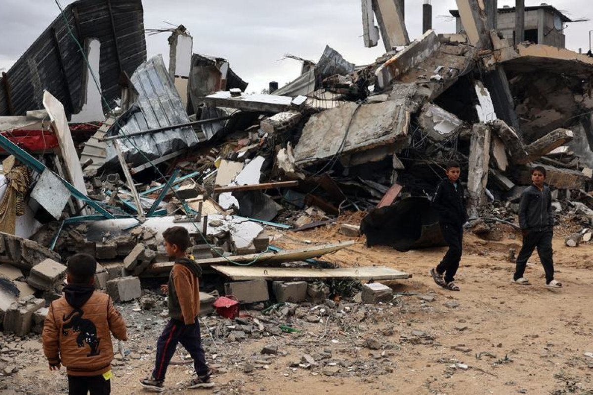 Israel afirma que vai interromper atividade militar em Gaza para entrada de ajuda humanitária