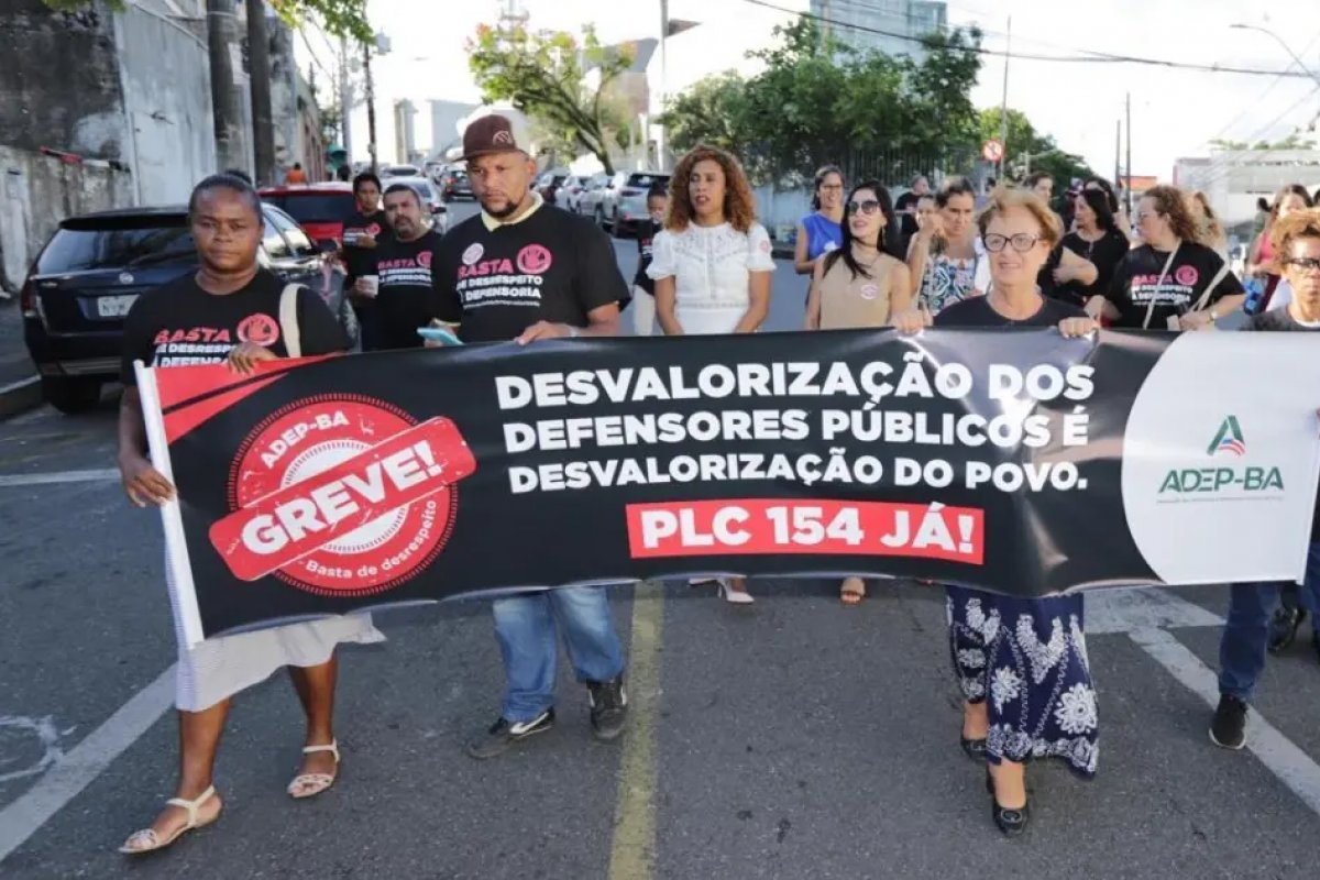 Defensores públicos suspendem realização de audiências de custódia por 4 dias