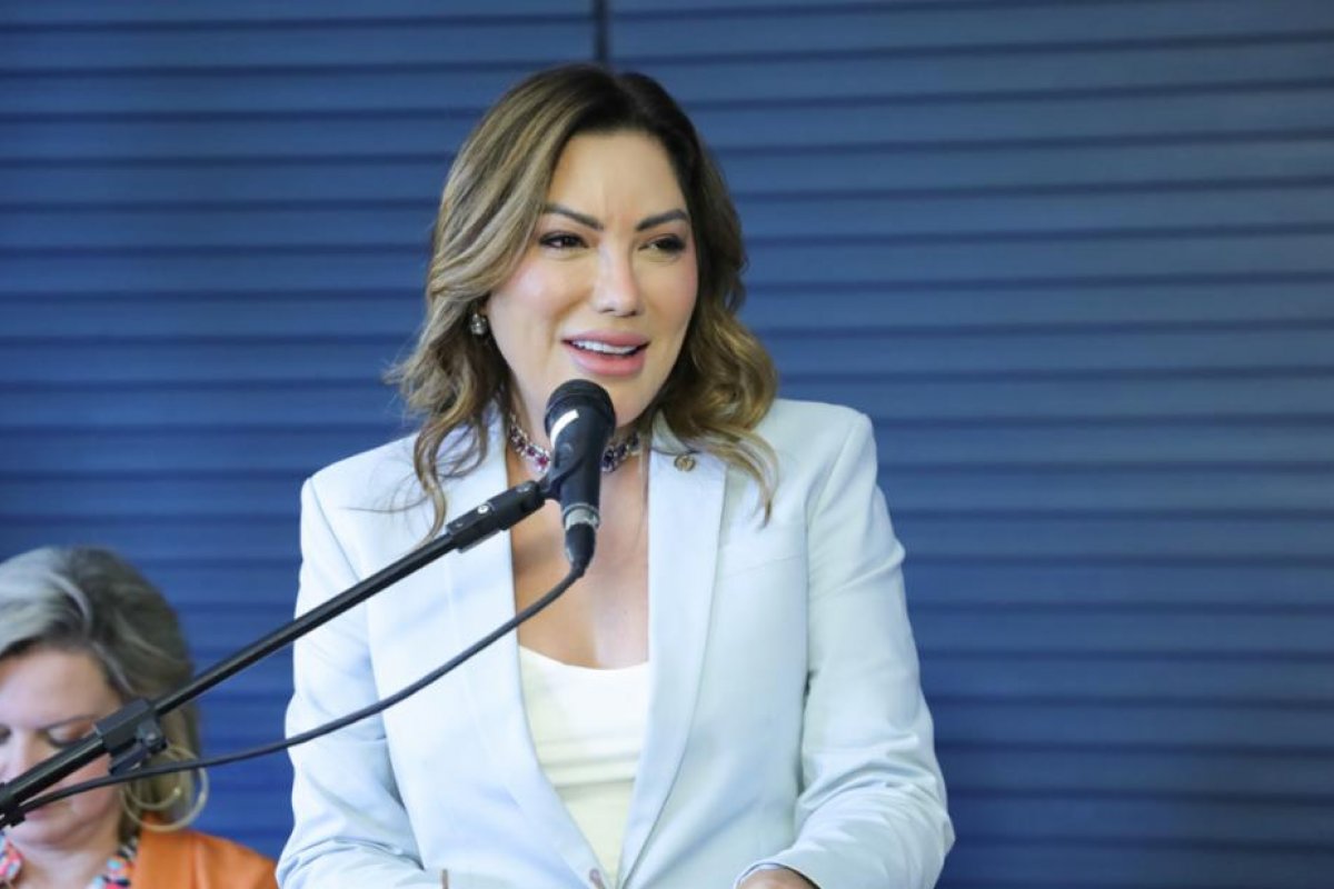 Deputada evangélica pede para tirar assinatura como autora de PL Antiaborto por Estupro