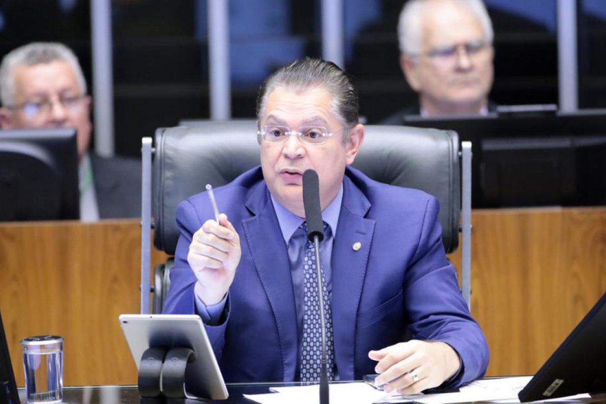 Autor da PL do Aborto diz que meninas menores terão que cumprir medidas socioeducativas por abortar