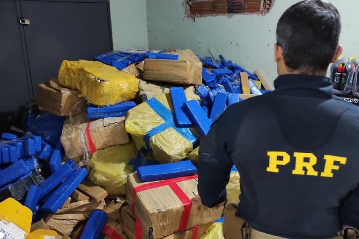 Mais de 1.500 pessoas são presas durante operação da PRF