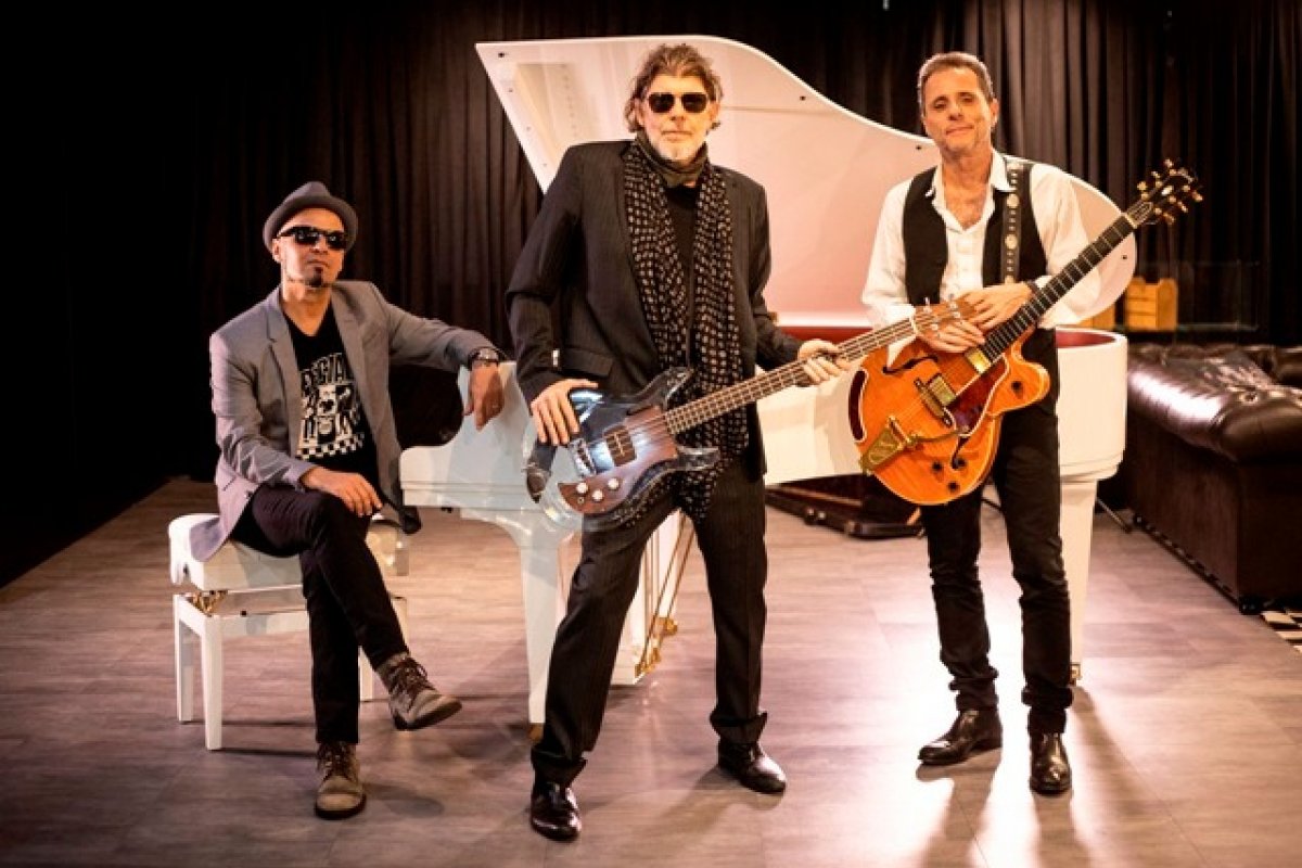 Show do Titãs acontece nesta sexta (24) no Teatro Castro Alves