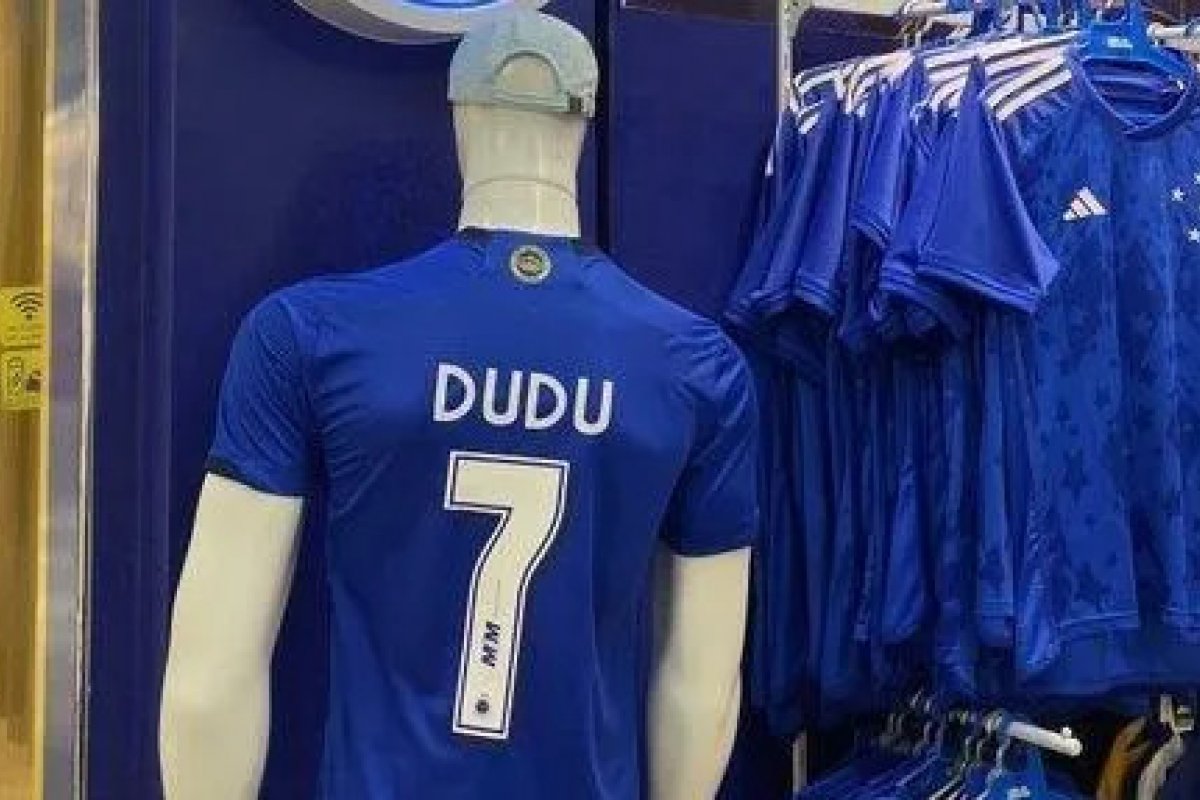 Dudu desiste de jogar no Cruzeiro e time mineiro alfineta atacante