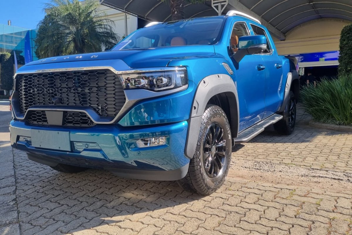 Foton anuncia entrada no mercado de picapes com modelos híbridos