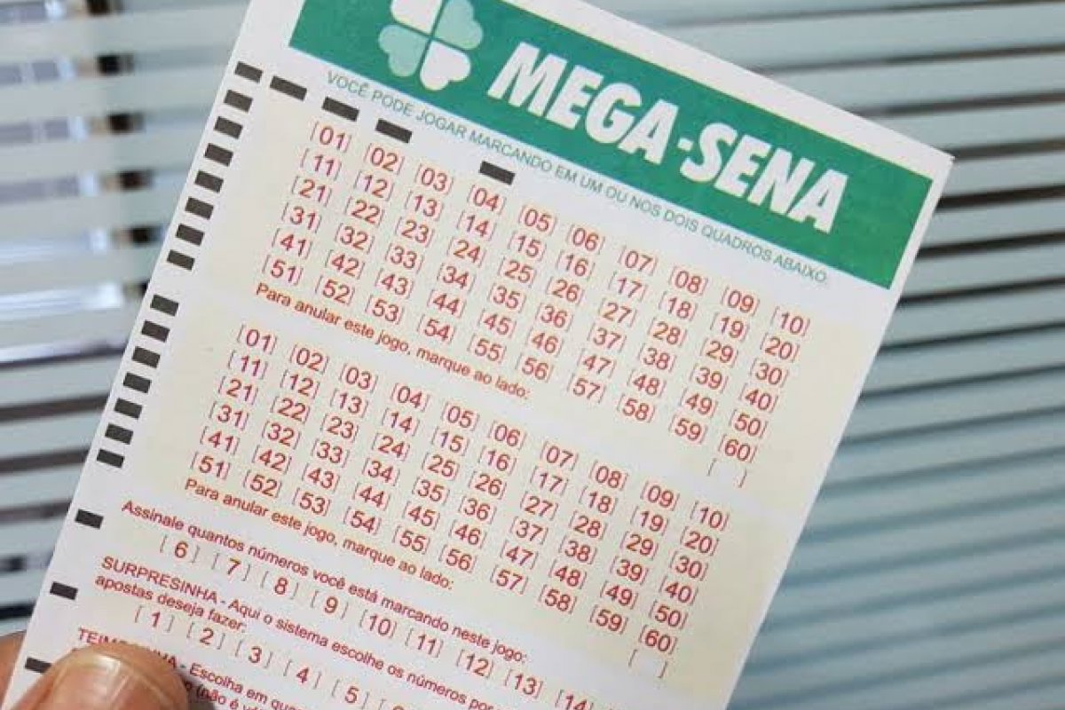 Mega-Sena acumula e pode pagar R$ 35 milhões na quinta