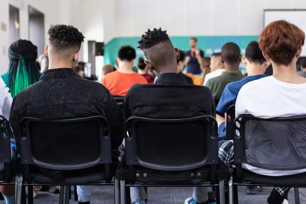 Brasil: mais da metade dos estudantes tem nível baixo de criatividade, aponta prova internacional