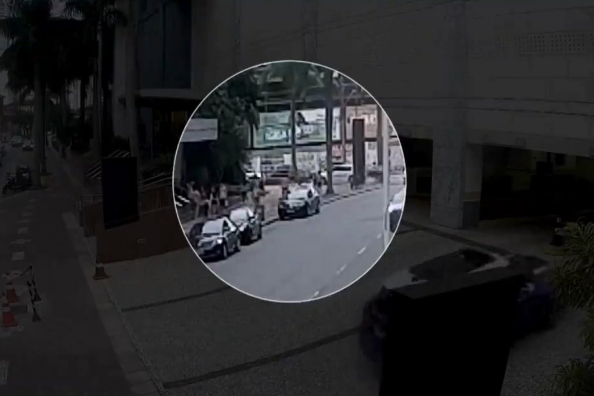 Vídeo: câmera registra homem acusado de matar idoso com 'voadora' no momento da agressão